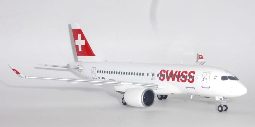 Airbus A220-100 Swiss International Herpa Diecast Model Scale 1:200 558471-001 E