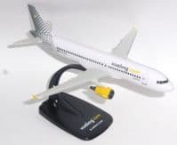 Airbus A320 Vueling Airlines Spain Snap Fit PPC Collectors Model Scale 1:200 EL