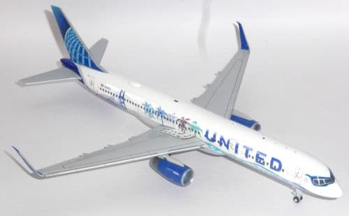Boeing 757-200 United Airlines California JC Wings Model Scale 1:200 LH2268 e