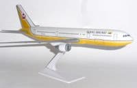 Boeing 767-300 Royal Brunei Airlines Vintage Collectors Models Scale 1:200 E