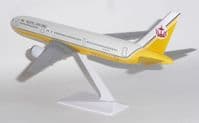Boeing 767-300 Royal Brunei Airlines Vintage Collectors Models Scale 1:200 E