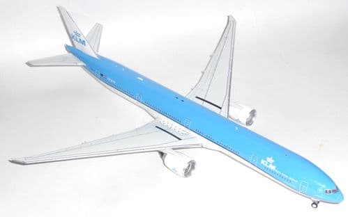 Boeing 777-300 KLM Royal Dutch Airlines  Inflight 200 Diecast Collectors Model Scale 1:200 IF7773041