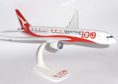Boeing 787-9 QANTAS Australia 100 Years Anniv. Collectors Model Scale 1:200 E